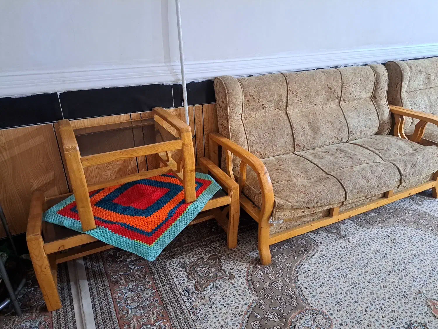 یک دست مبل هفت نفره سالم|مبلمان خانگی و میز عسلی|ایذه, |دیوار