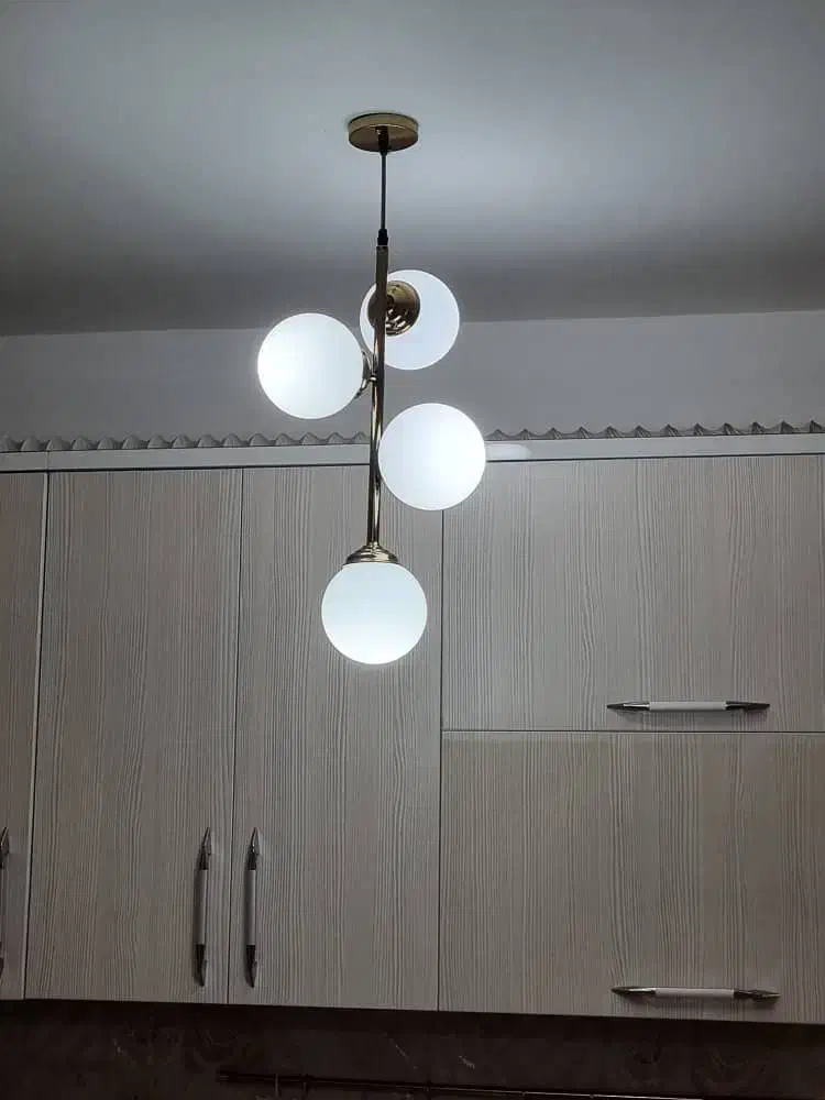 لوستر مولکولی|لوستر و چراغ آویز|پرند, فاز ۴|دیوار