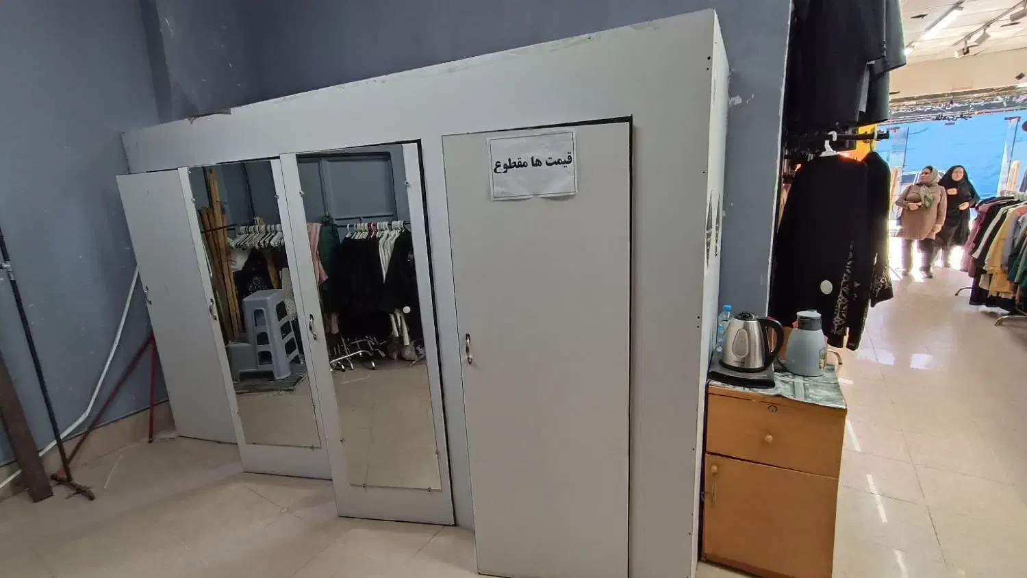 میز ویترین و پروف|فروشگاه و مغازه|سبزوار, قائم|دیوار