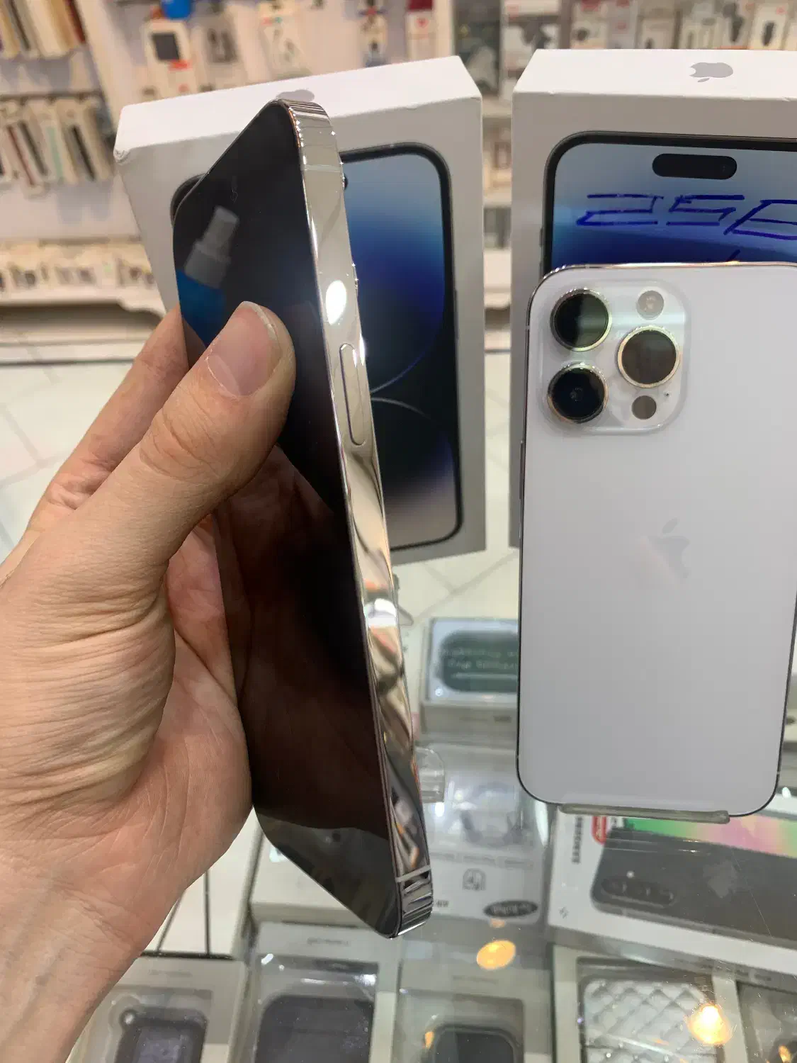 ایفون ۱۴پرومکس در حد نو واقعی|موبایل|کرج, گوهردشت|دیوار