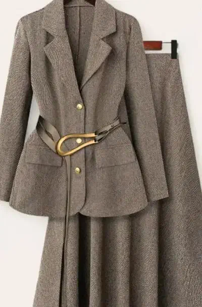 یکنفرچرخکارخانوم تکمیلی دوزوتمیزدوزبرای مزون|استخدام هنری و رسانه|اسلامشهر, مطهری|دیوار