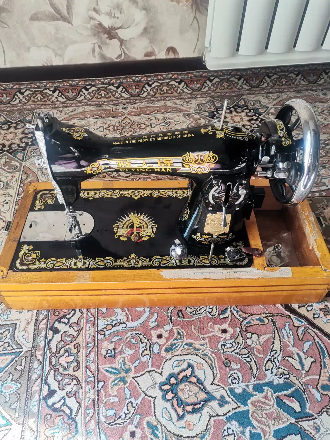 چرخ خیاطی مرد پرنده کاملا سالم و کم کار|چرخ خیاطی و ریسندگی|سبزوار, ولیعصر (نجار آباد)|دیوار