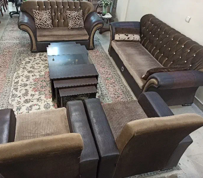 مبلمان راحتی ۷ نفره کلاسیک|مبلمان خانگی و میز عسلی|تهران, فاطمی|دیوار