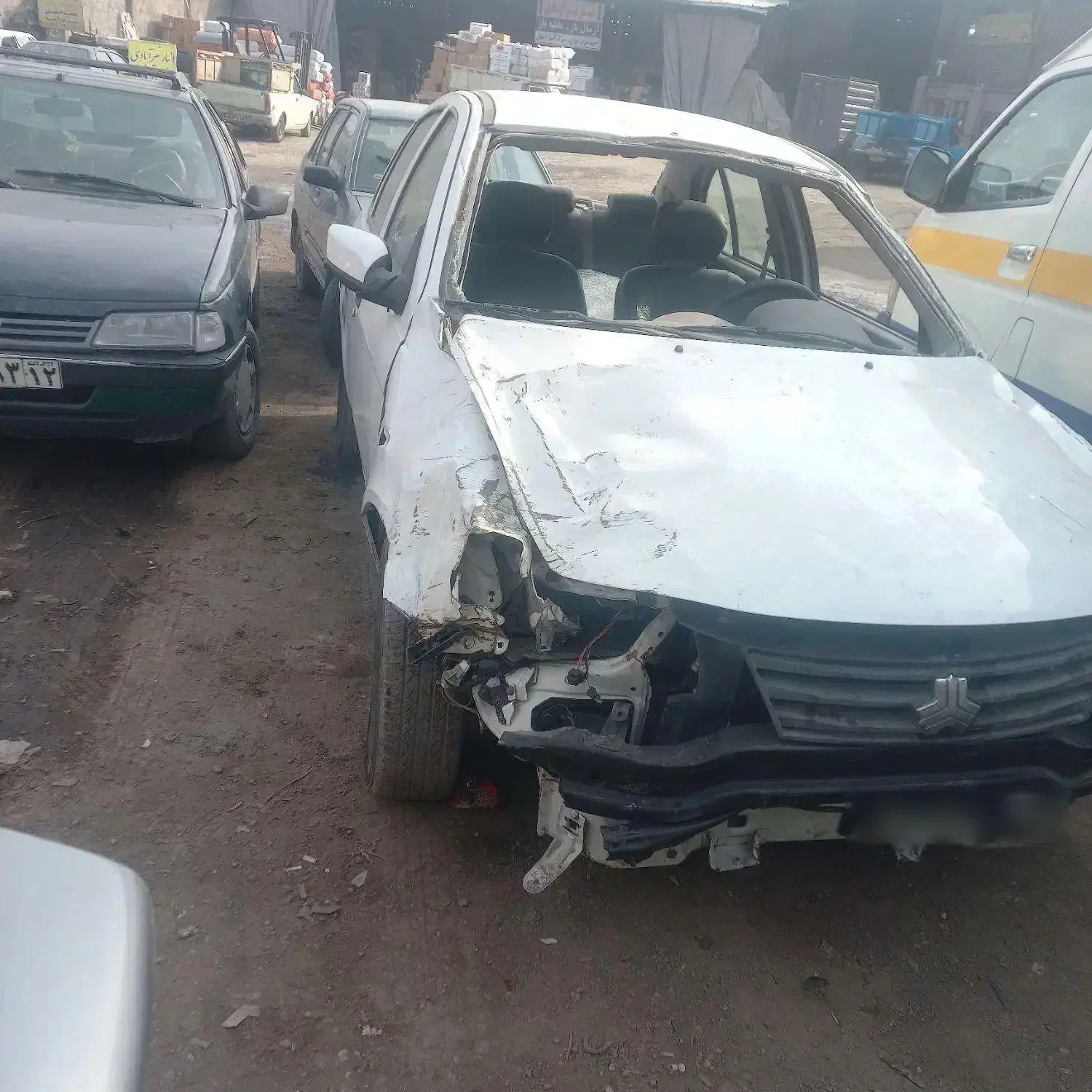 ساینا تصادفی مدل ۹۷|خودرو سواری و وانت|مشهد, کوی سیدی|دیوار