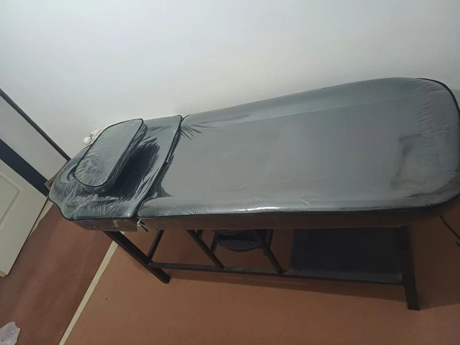 تخت ماساژ نو نو سالم تخفیف جزئی|آرایشی، بهداشتی، درمانی|کرج, حیدرآباد|دیوار