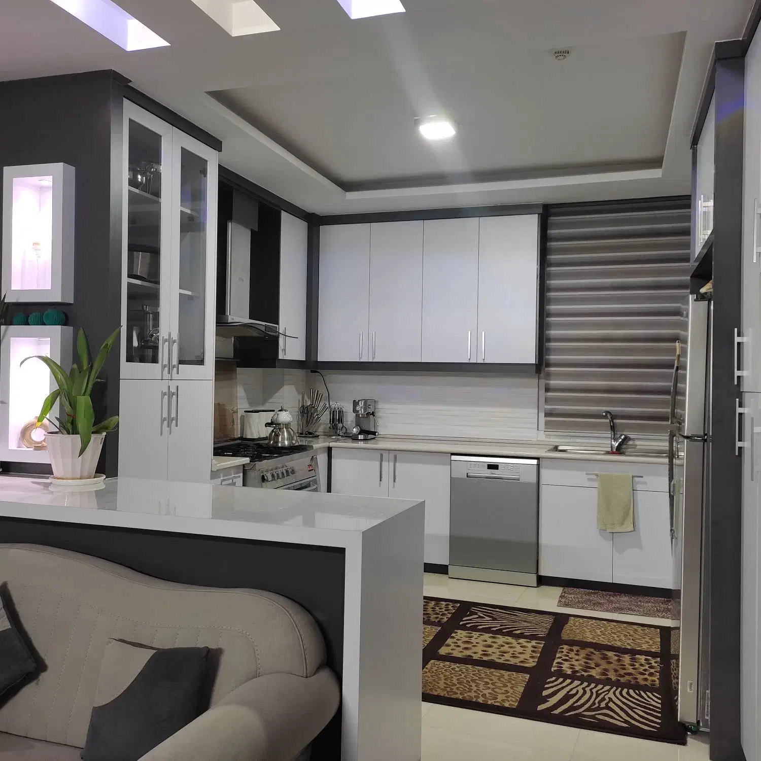 آپارتمان ۹۵ متری دو خوابه در مصلی ۲۸ مشهد|فروش آپارتمان|مشهد, کارمندان دوم|دیوار