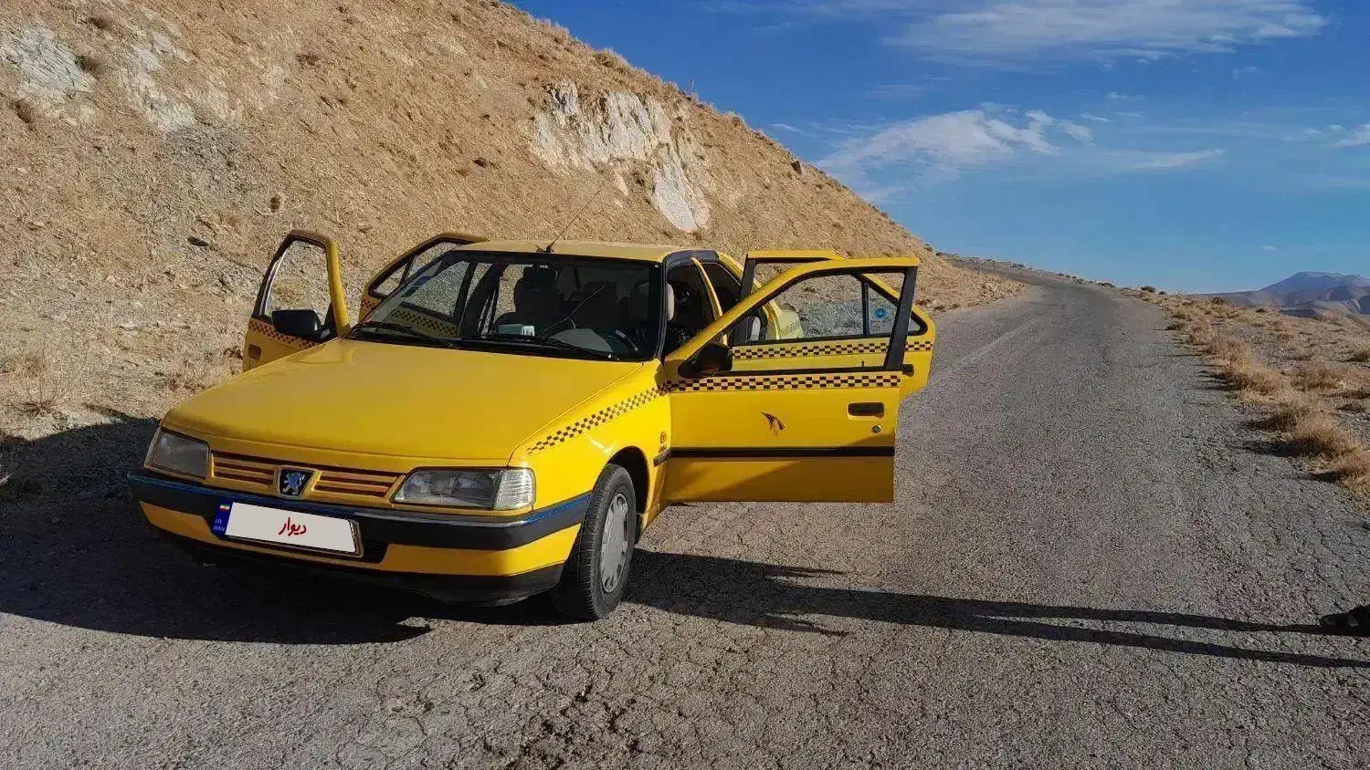 تاکسی پژو۴۰۵|خودرو سواری و وانت|بروجرد, |دیوار