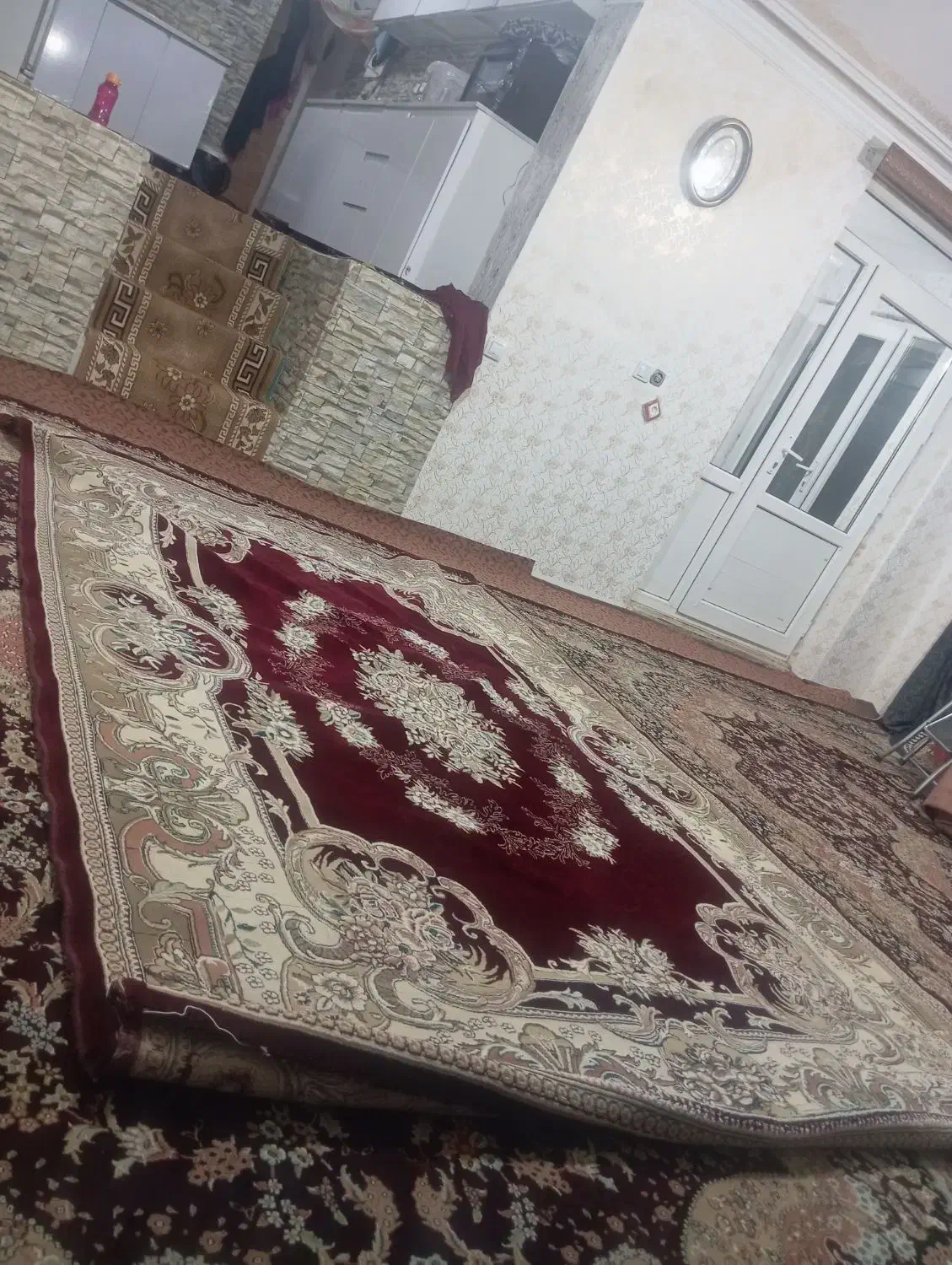 چهار عدد فرش برجسته در حد نو|فرش|قیدار, |دیوار