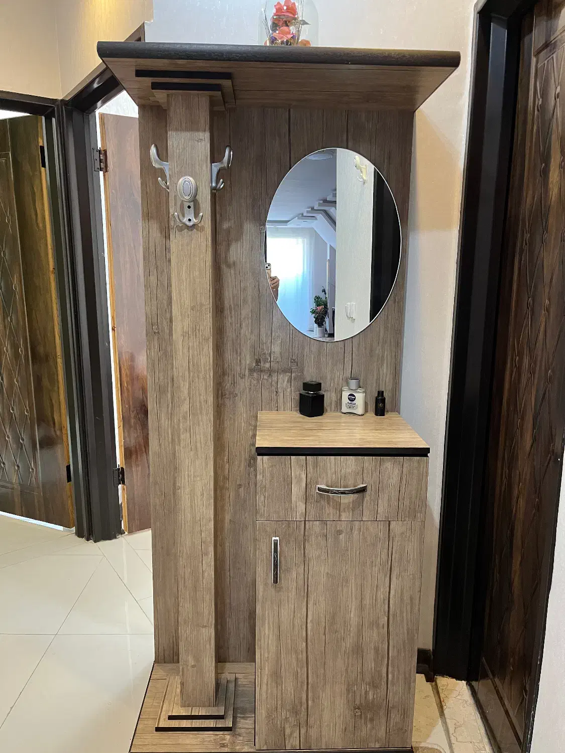 جاکفشی|جاکفشی، کمد، دراور|شهرکرد, |دیوار