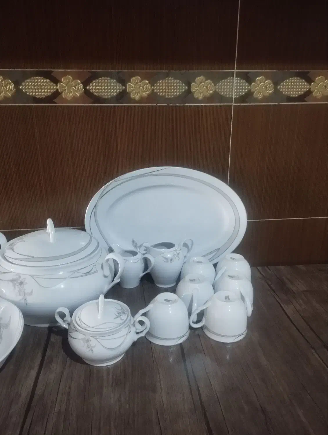 ظروف 6نفره ی چینی اصل مقصود یک میلیون دویست|ظروف سرو و پذیرایی|ساوه, |دیوار