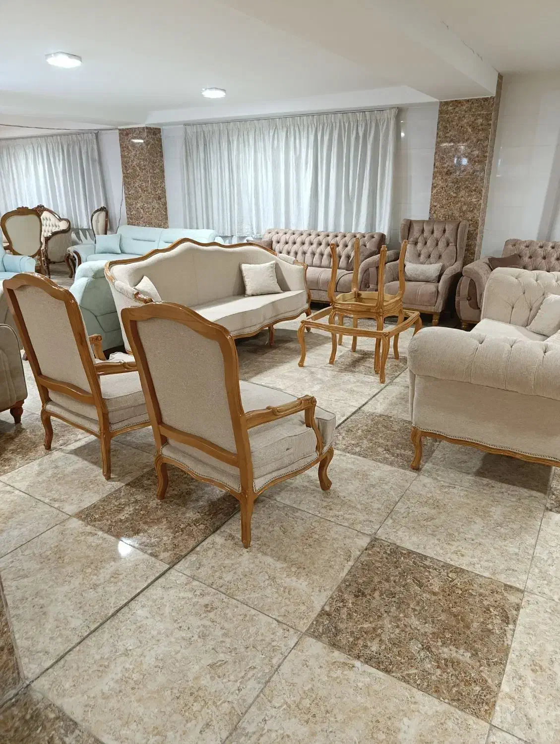 مبل فراسوی موجود مغازه|مبلمان خانگی و میز عسلی|زنجان, |دیوار