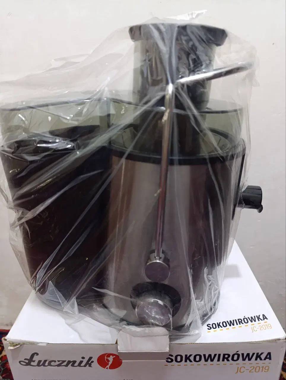 میوه فشار جدید و کاملا نو|آبمیوهگیر و آبمرکباتگیر|تبریز, |دیوار