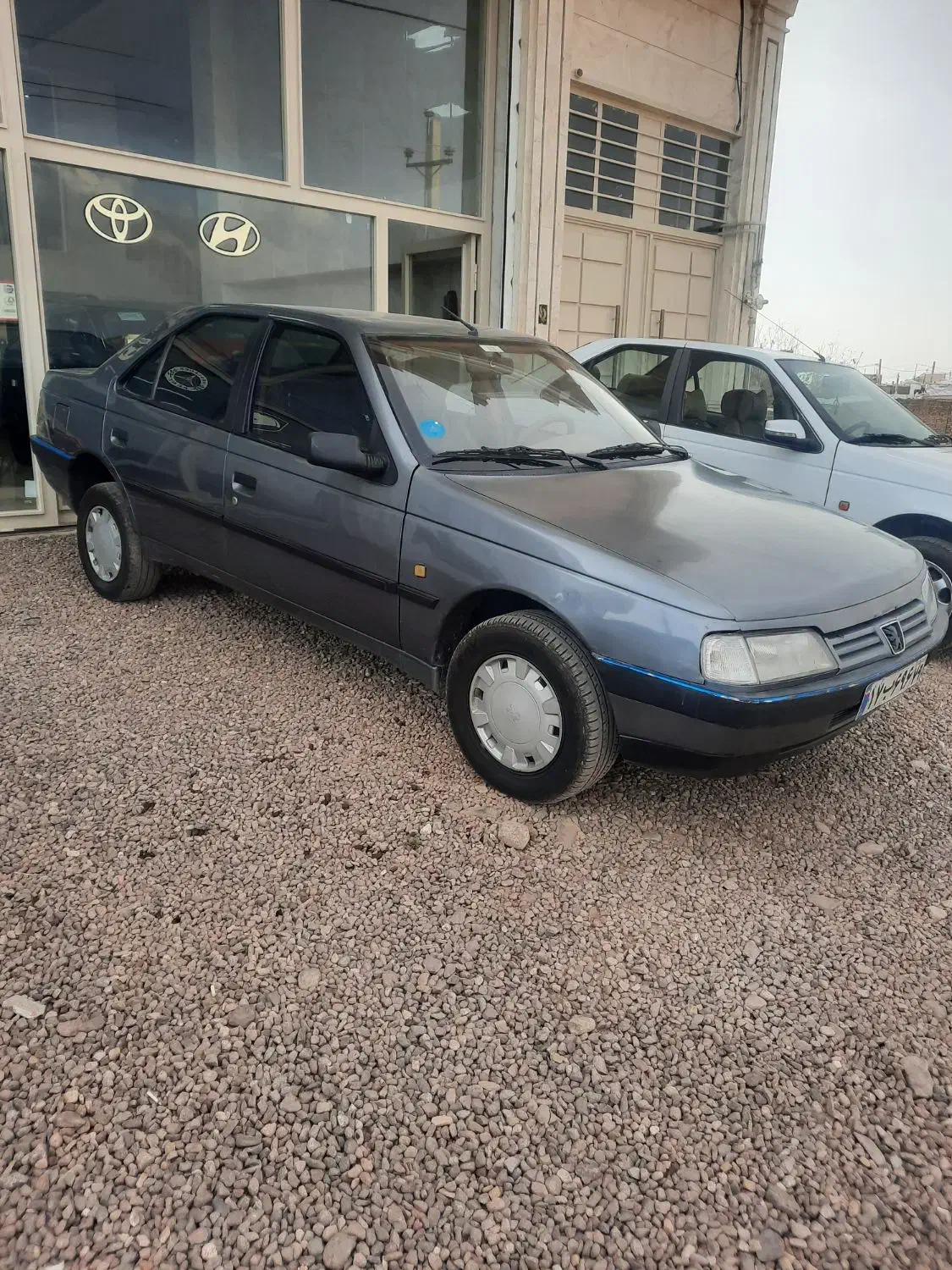 پژو ۴۰۵ مدل ۹۰ بیرنگ شاسیها پلمپ|خودرو سواری و وانت|قزوین, |دیوار