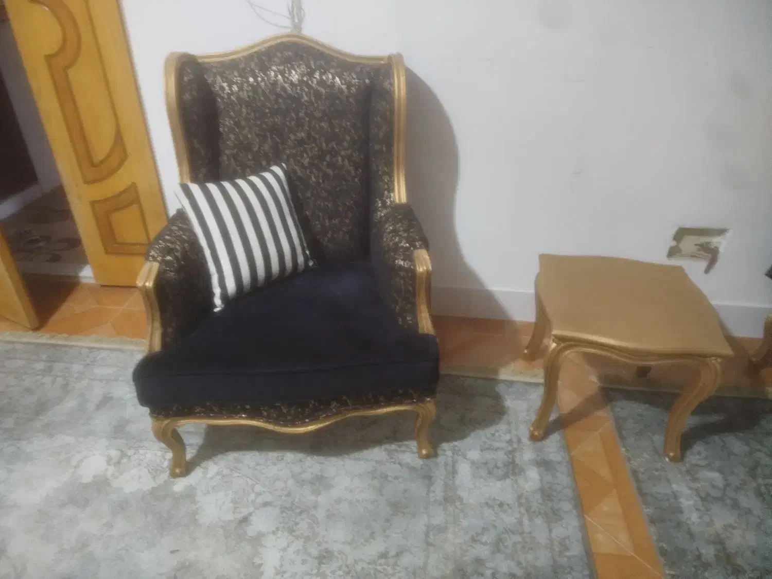 مبل طرح کلاسیک|مبلمان خانگی و میز عسلی|قهدریجان, |دیوار