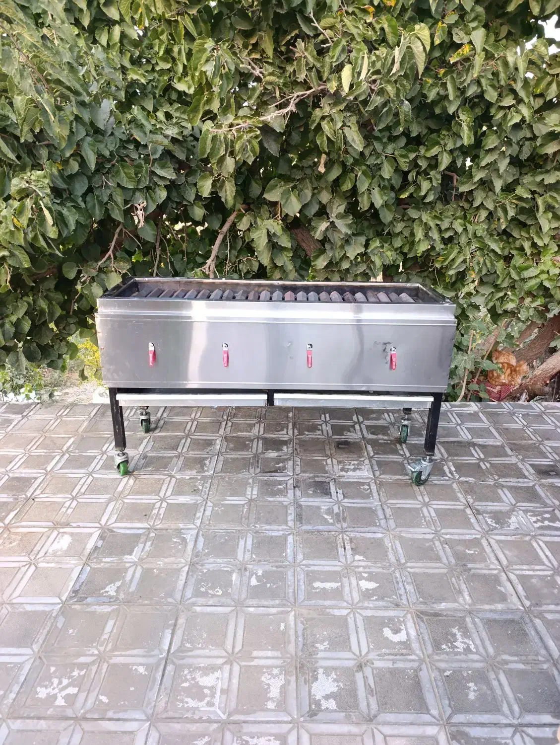 لوازم رستوران کبابی منقل ذغالی سیخ چرخ گوشت ترازو|کافیشاپ و رستوران|مشهد, شهرک شهید باهنر|دیوار