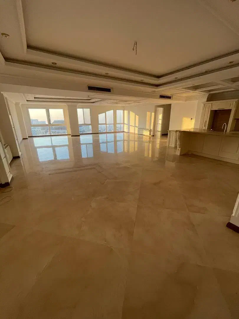 آپارتمان دنج، شیک، با 4 پارکینگ و کلی امکانات|فروش آپارتمان|تهران, اقدسیه|دیوار