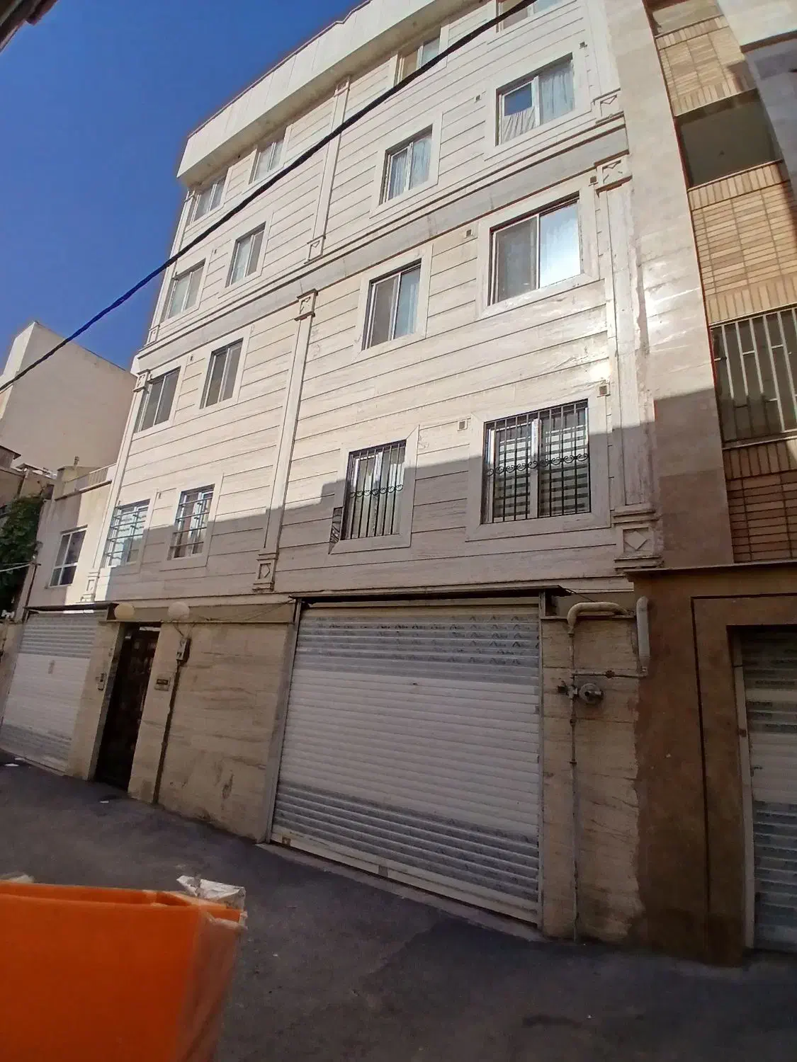 ۴۷متر یکخواب آسانسور انباری تخلیه