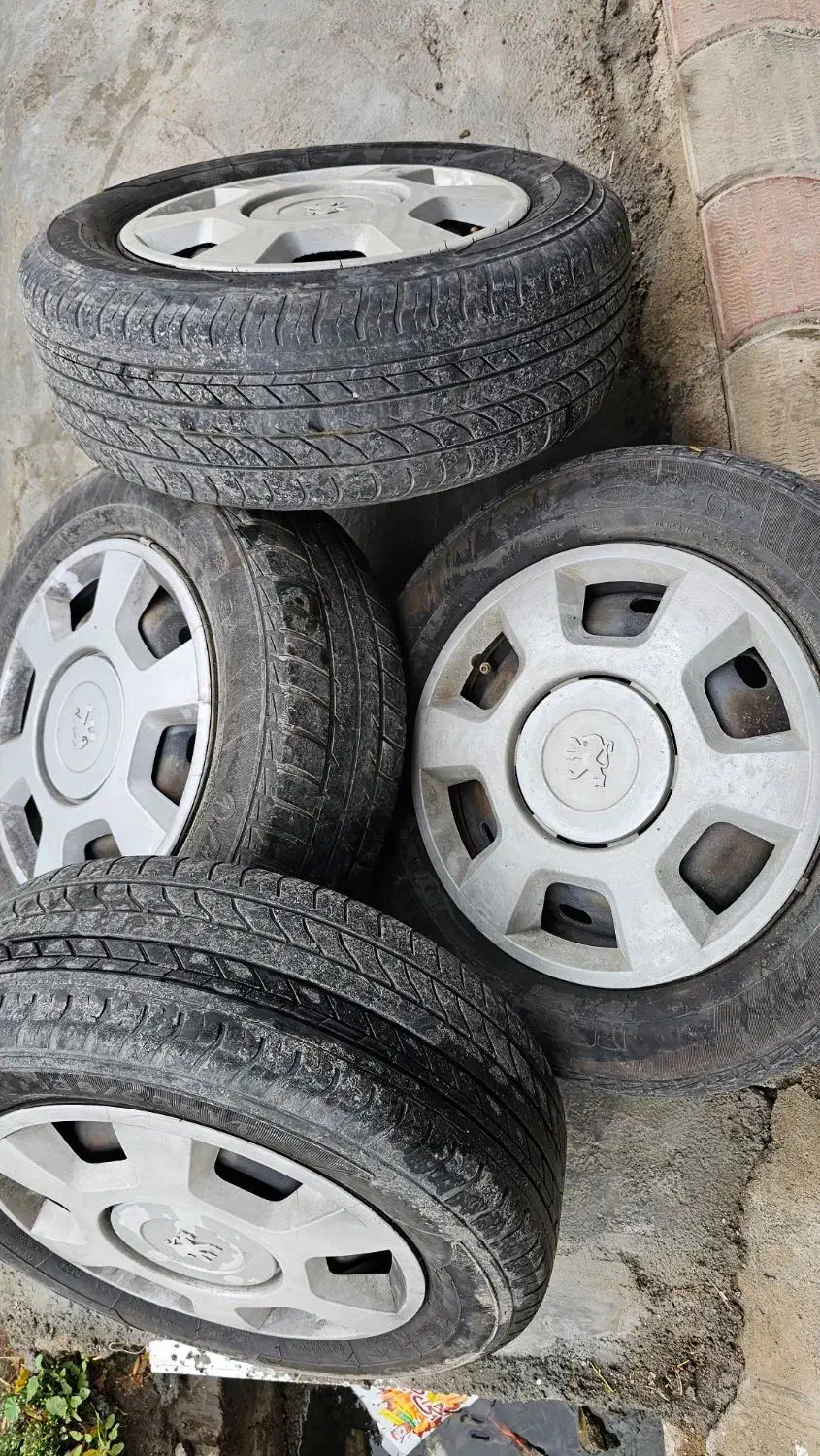 رینگ و لاستیک معمولی ۱۴|قطعات یدکی و لوازم جانبی|سیمین شهر, |دیوار