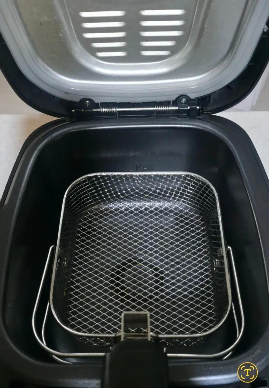 سرخ کن باروغن|اجاق گاز و لوازم برقی پخت‌وپز|پرند, فاز ۵|دیوار