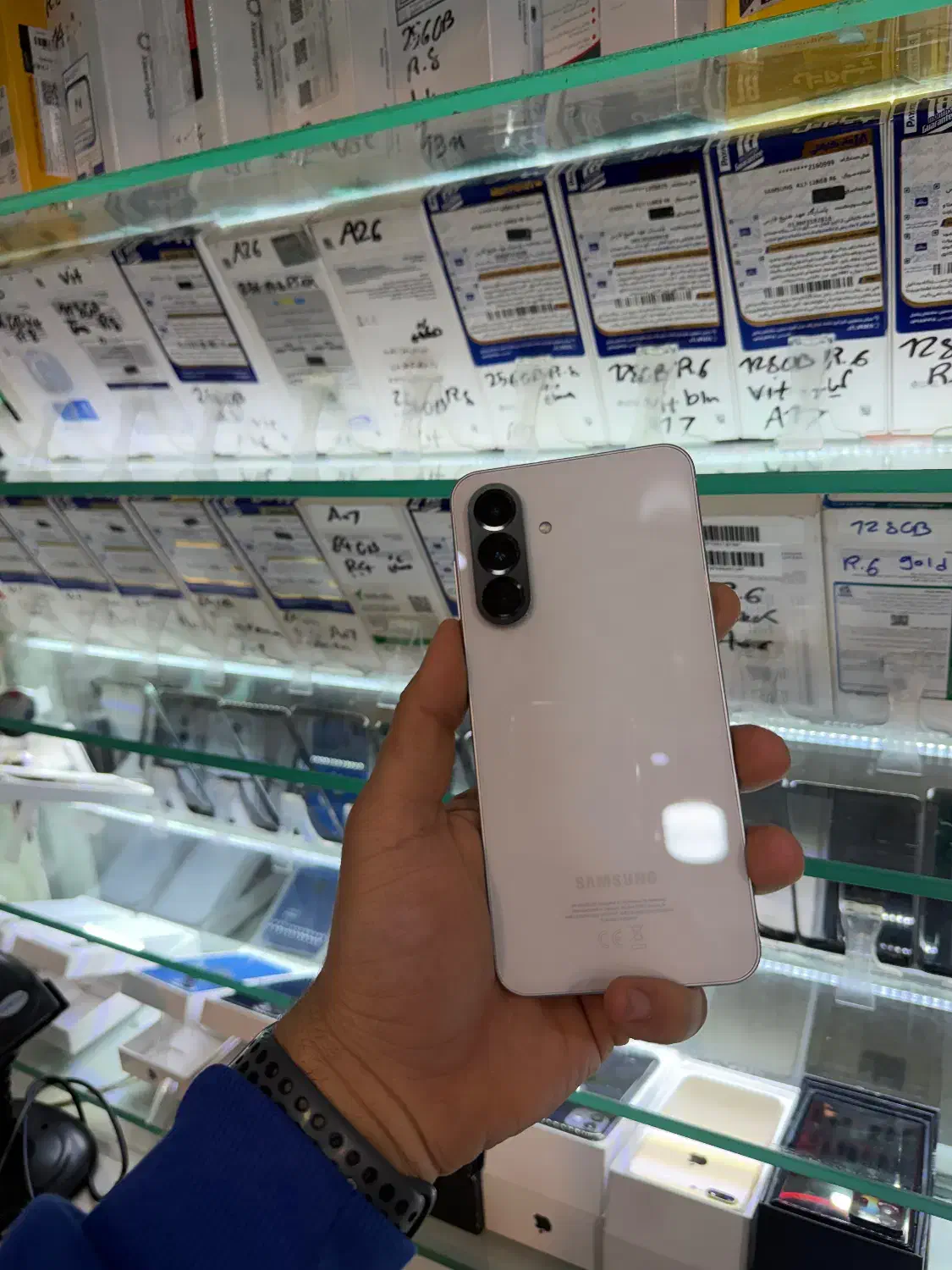 A56 256 rom 12 یک ماه کار|موبایل|تهران, فردوس|دیوار