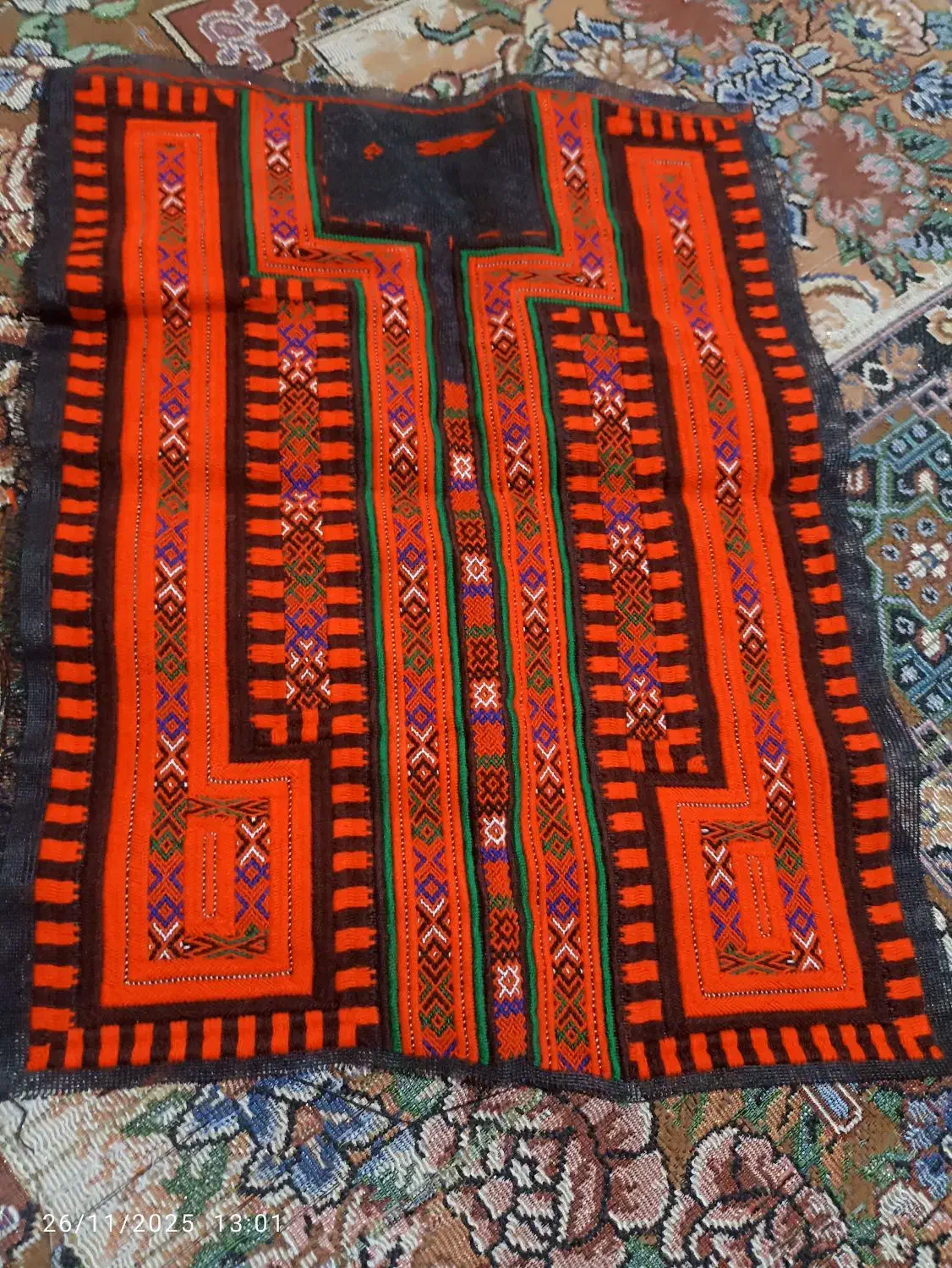 لباس بدن|لباس|سراوان, |دیوار