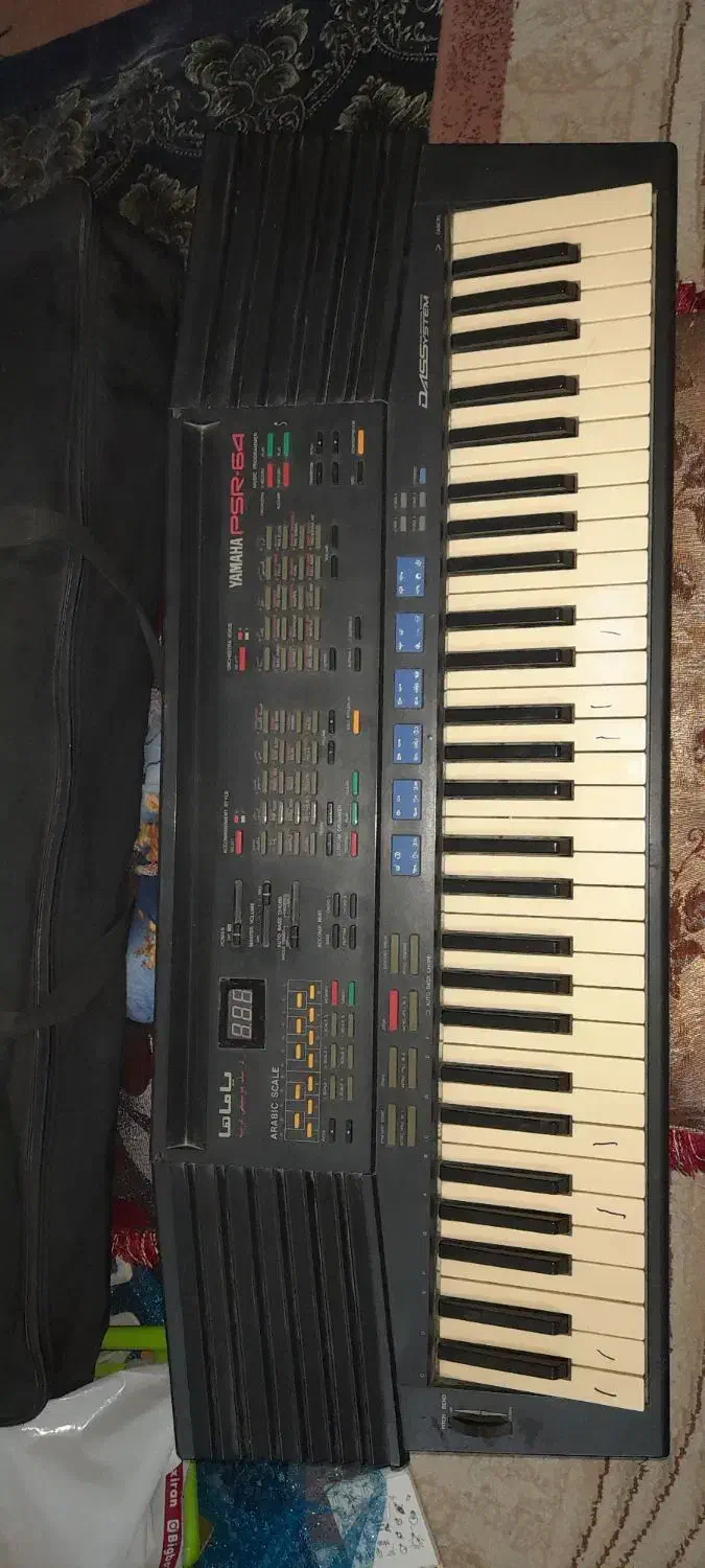 ۲ دستگاه کیبورد۶۴|پیانو، کیبورد، آکاردئون|لار, |دیوار