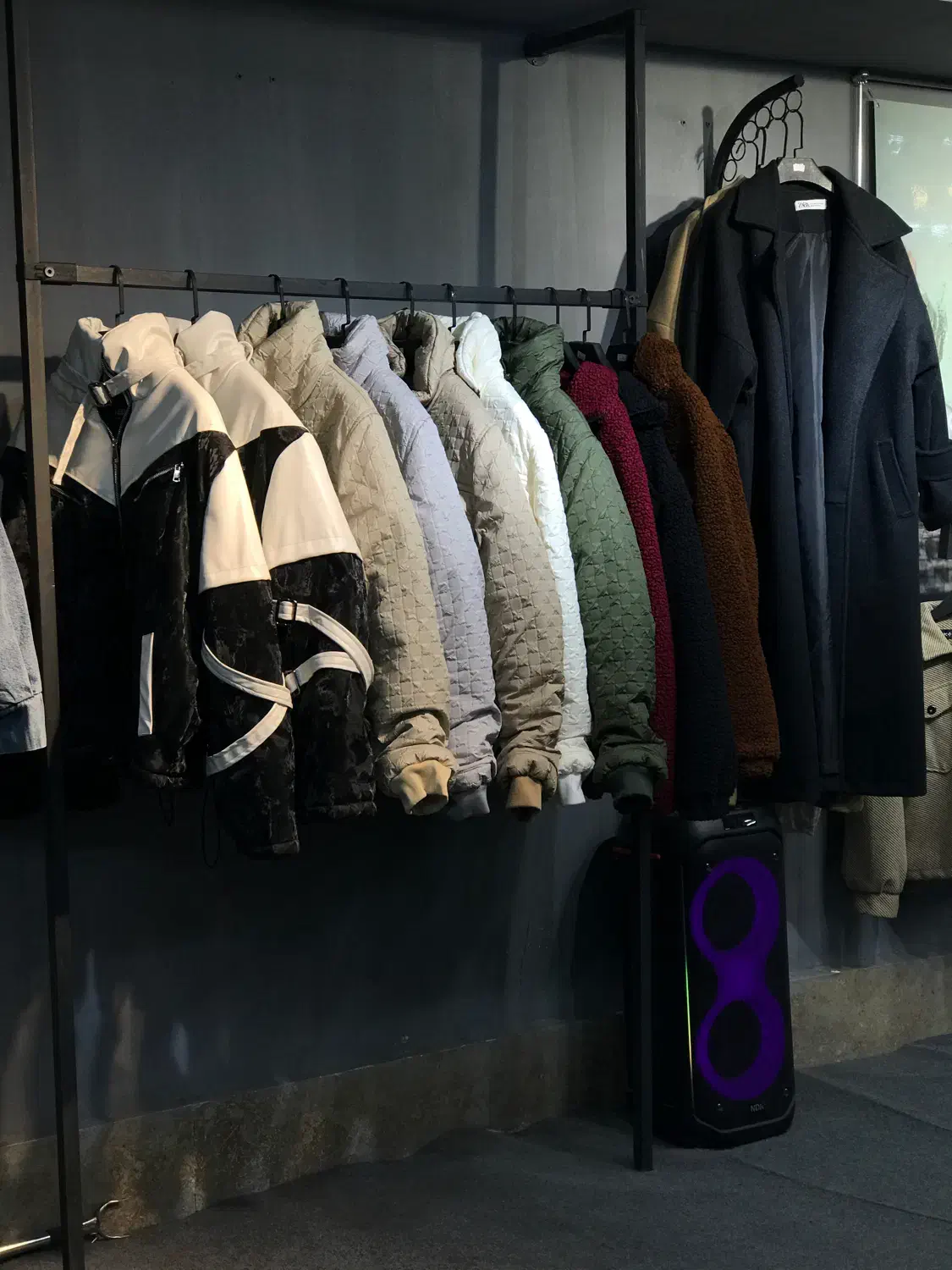 واگذاری فوری بوتیک زنانه سودده در کاشفی|اجارهٔ مغازه و غرفه|سبزوار, نواب صفوی|دیوار