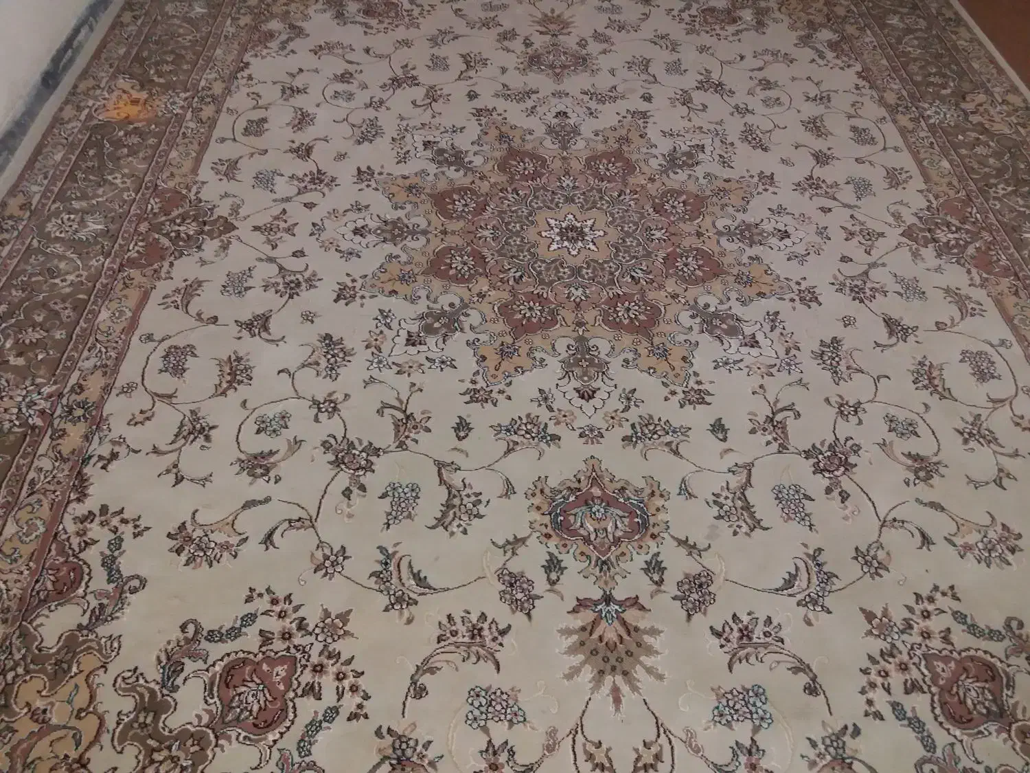 فرش گردویی|فرش|همدان, |دیوار