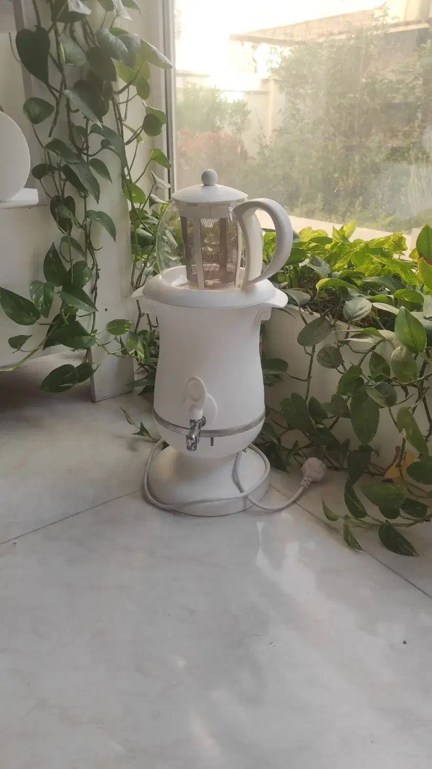 سماور برقی به همراه قوری|سماور، چای‌ساز، قهوه‌ساز|گرگان, |دیوار