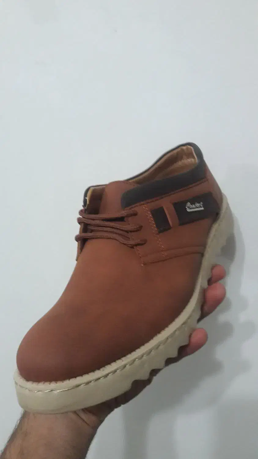 کفش کلاسیک و راحت سایز ۴۳|کیف، کفش، کمربند|فولادشهر, B4|دیوار