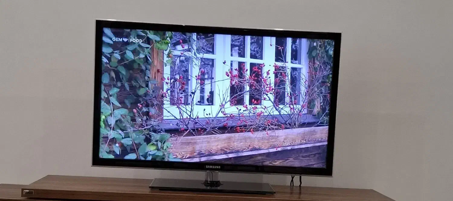 تلویزیون سامسونگ 40 اینچ|تلویزیون و پروژکتور|مشکیندشت, |دیوار