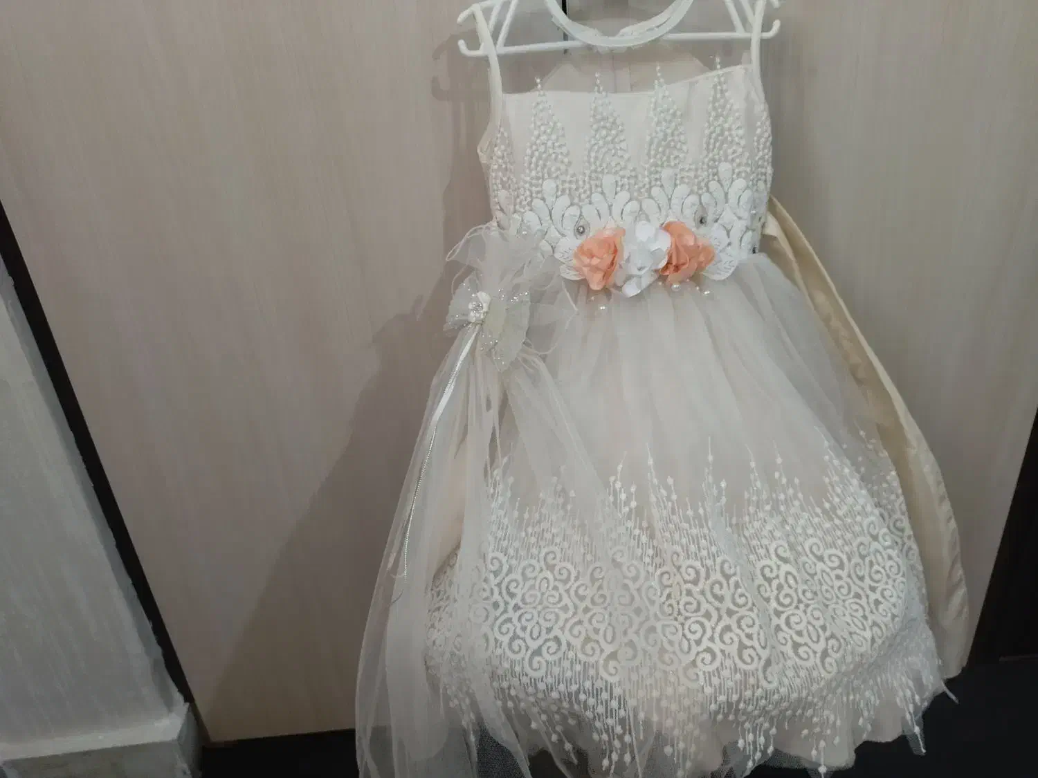 لباس مجلسی بچگانه|کفش و لباس بچه|باسمنج, |دیوار