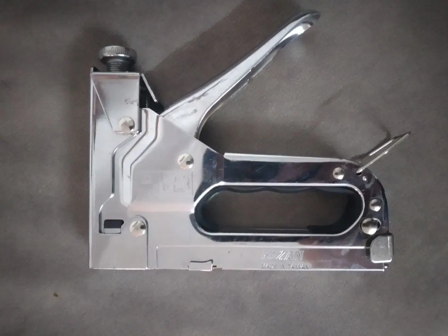 دستگاه منگنه دستی|ابزارآلات|ورامین, ورامین|دیوار