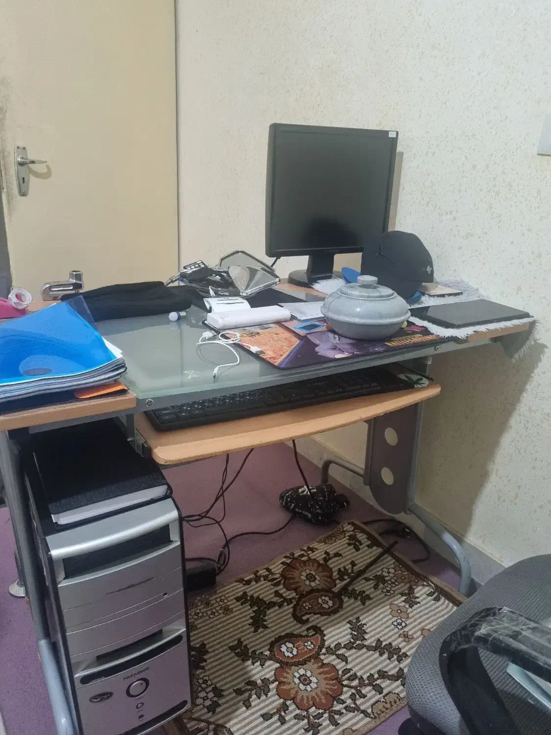 صندلی و میز کامپیوتر|میز تحریر و کامپیوتر|سنندج, |دیوار