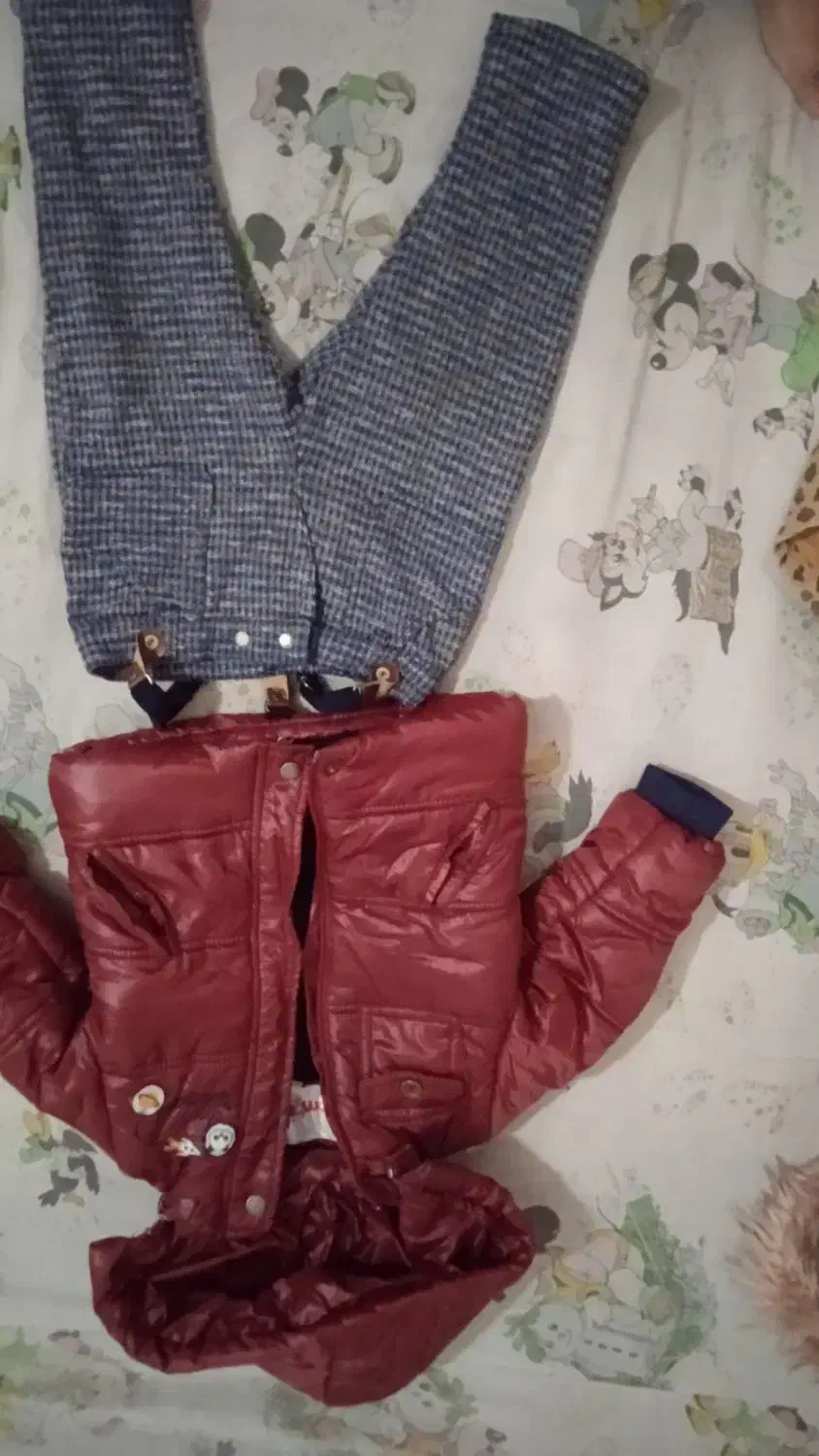 کاپشن|لباس|تهران, فردوسی|دیوار