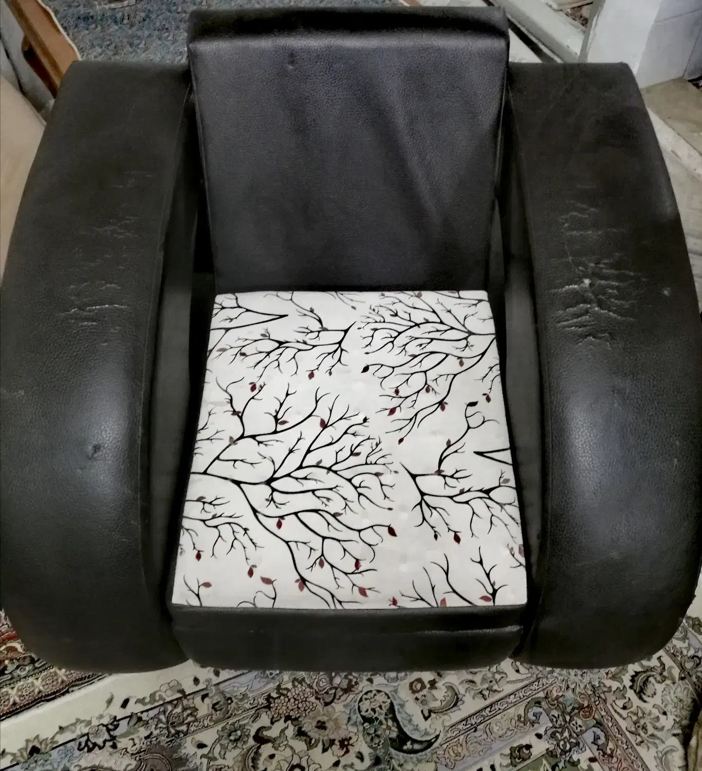 مبل چرمی|مبلمان اداری|هشتگرد, فاز ۱ مهستان|دیوار