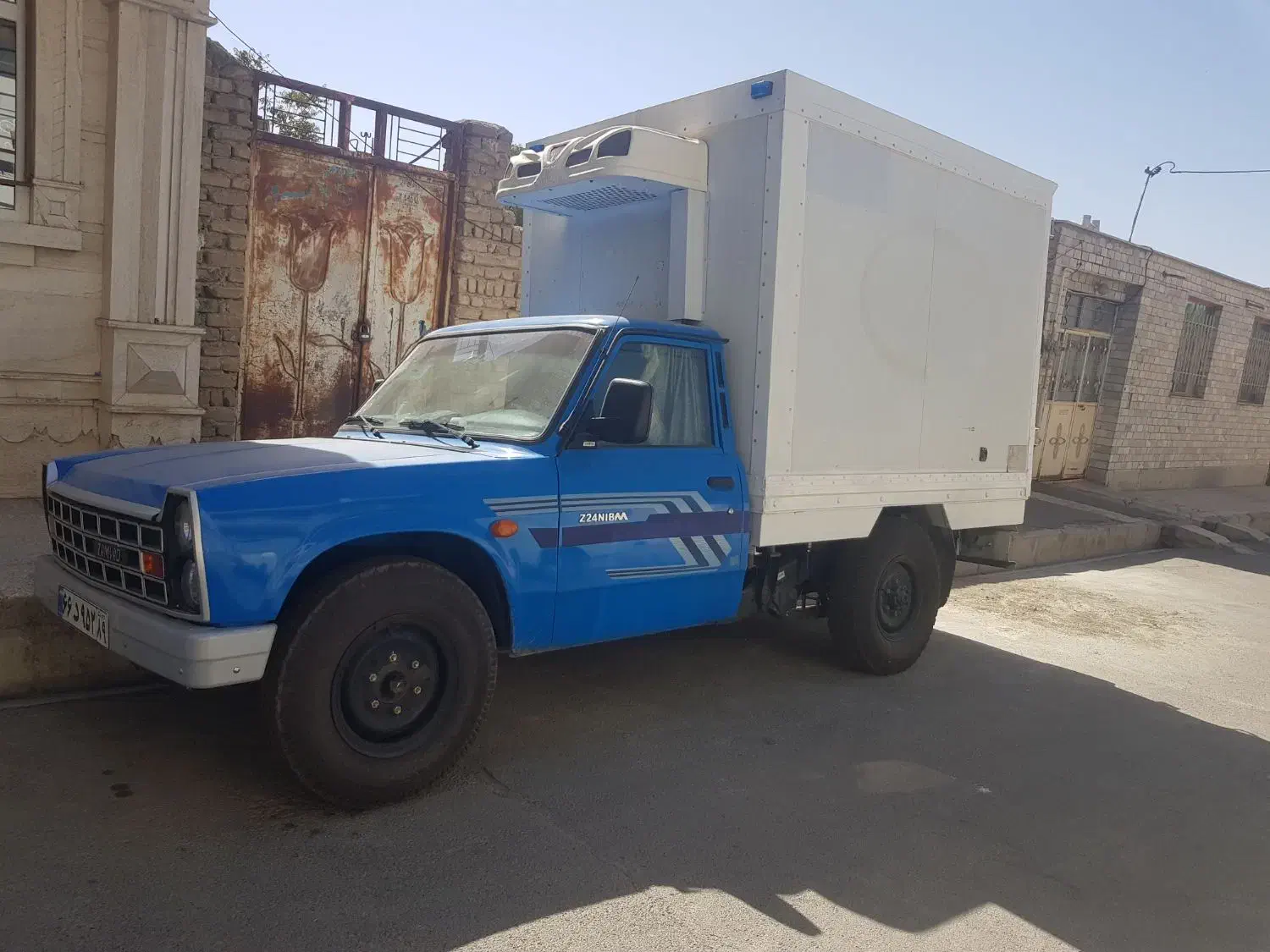 نیسان یخچالدار|خودرو سواری و وانت|هشتگرد, شهرک صنعتی هشتگرد|دیوار