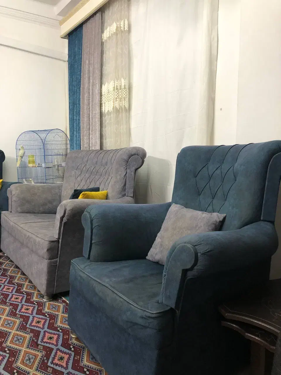 مبل یکی ۳نفره یکی ۲نفر  دوتا ۱نفره|مبلمان خانگی و میز عسلی|قائم‌شهر, |دیوار