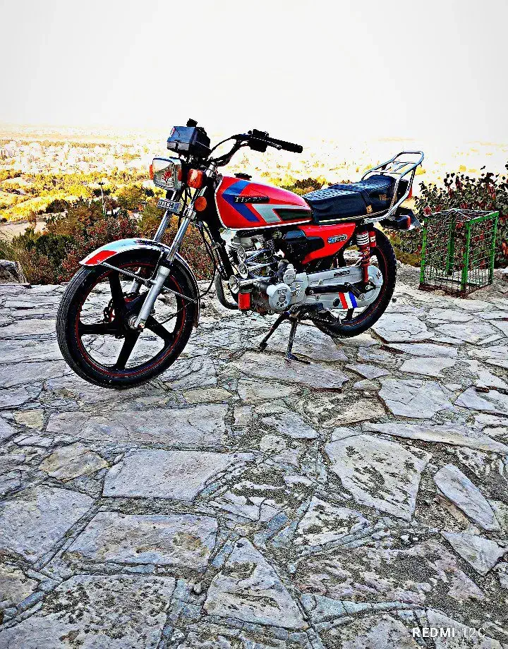 موتور 200|موتورسیکلت|تربتحیدریه, باغ ملی|دیوار