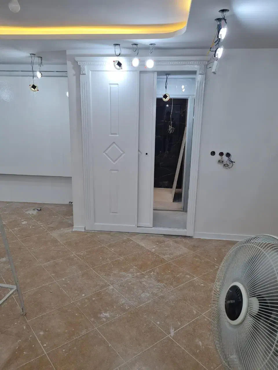 نقاشی ساختمان و|خدمات پیشه و مهارت|پرند, فاز ۱|دیوار