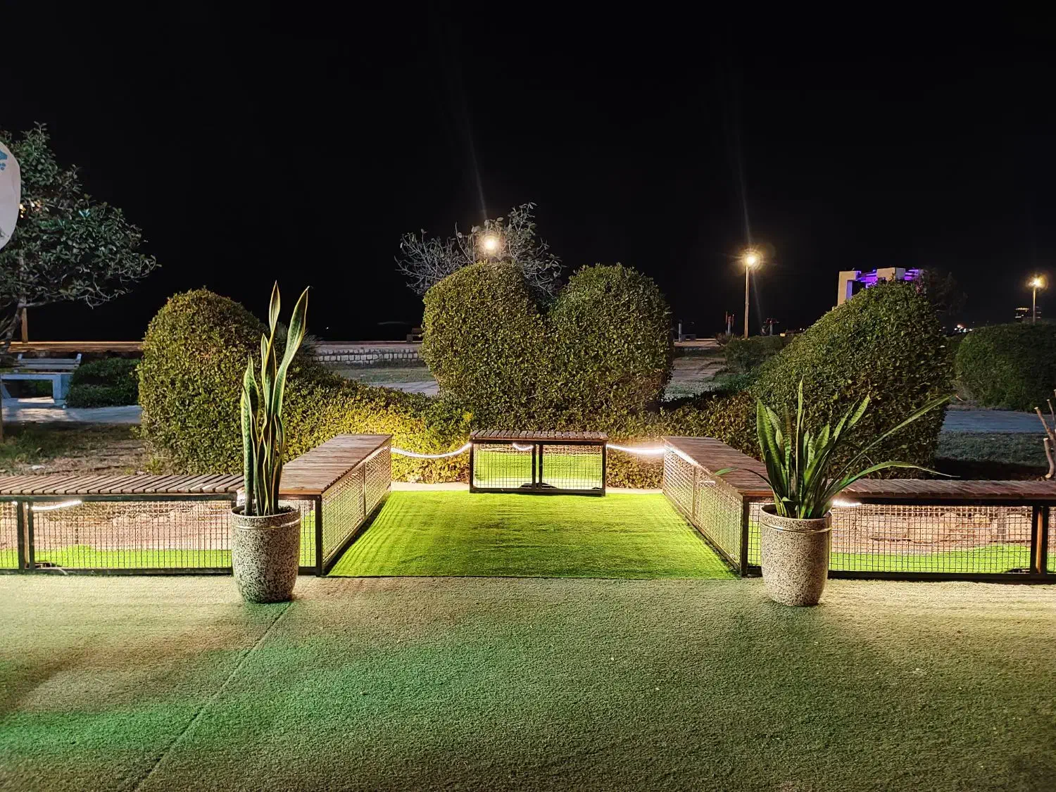 استخدام فروشنده و چیدمان و انبارگردان|استخدام خدمات فروشگاه و رستوران|بوشهر, |دیوار