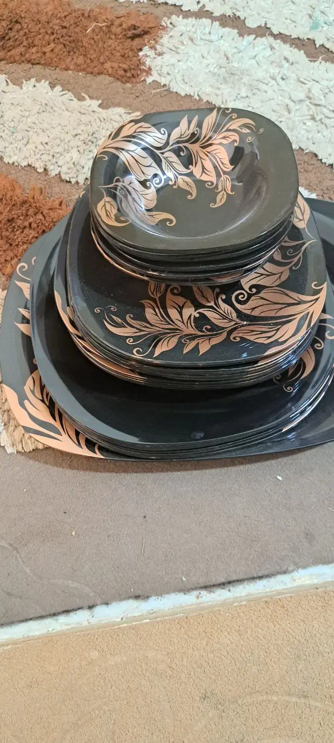 بعلت جابجایی|ظروف سرو و پذیرایی|میناب, |دیوار