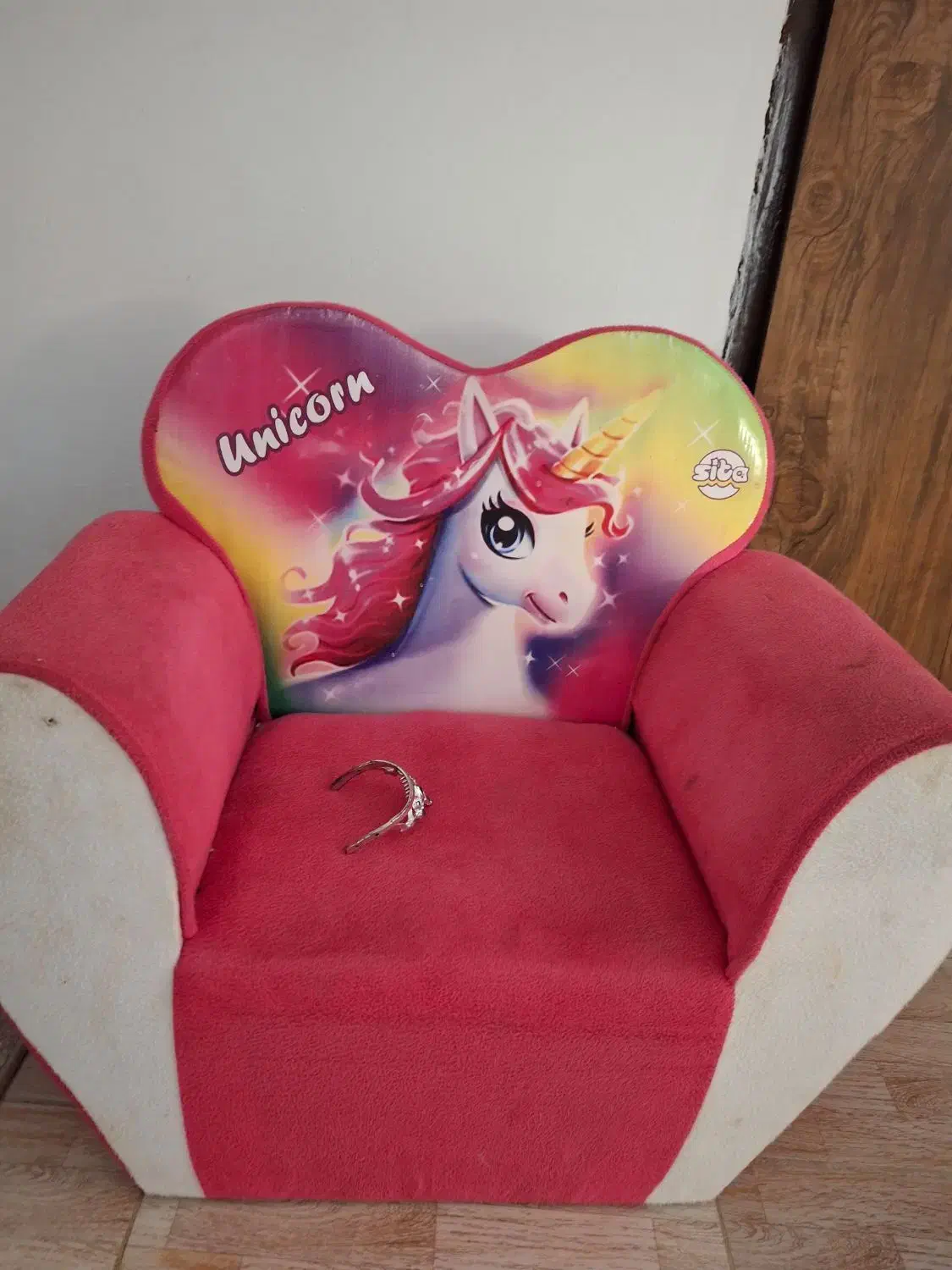 مبل بچه|تخت و صندلی بچه|لاهیجان, کوی خزر|دیوار