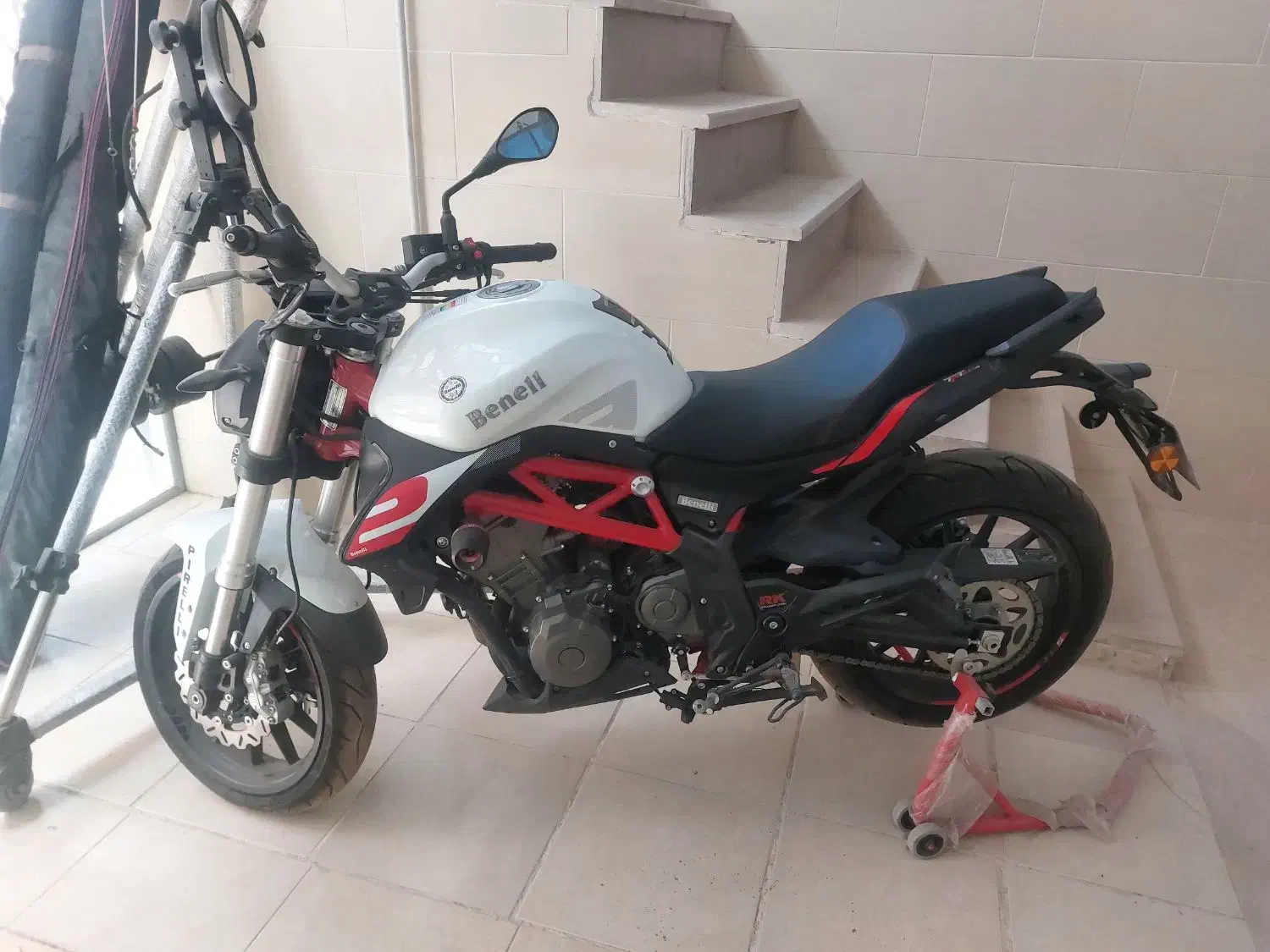 بنلی 300مدل1402|موتورسیکلت|کرمان, |دیوار