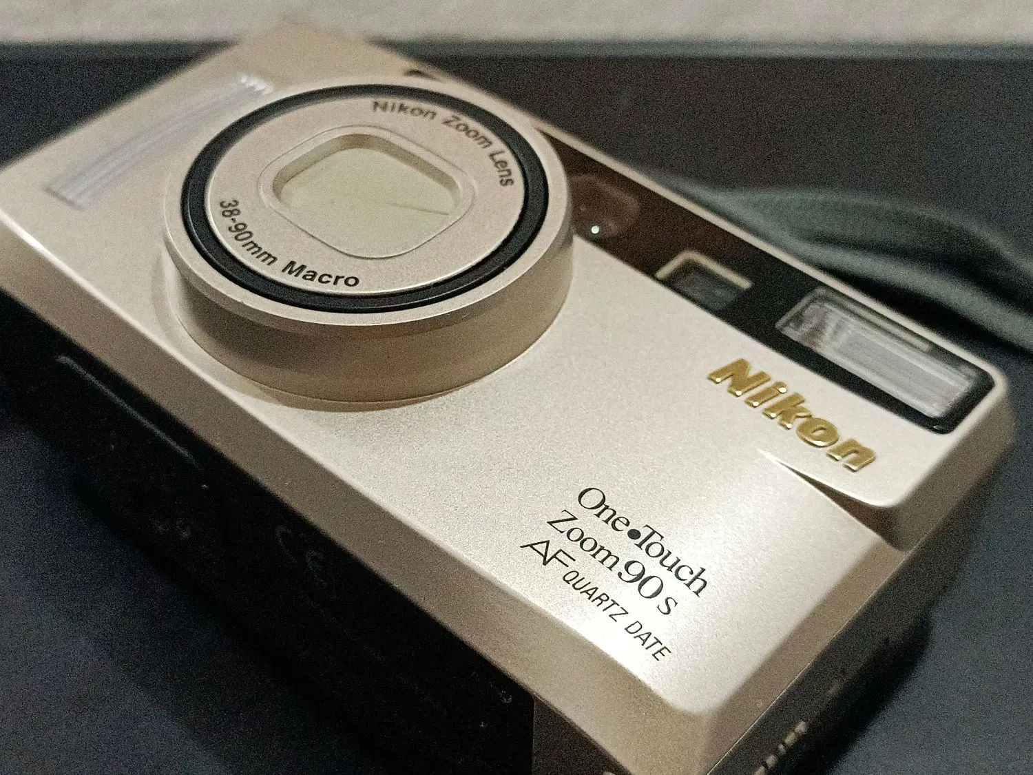 Nikon Zoom90s|دوربین عکاسی و فیلمبرداری|تهران, سنگلج (شاپور)|دیوار