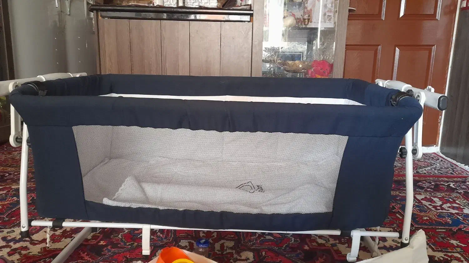 گهواره|تخت و صندلی بچه|تبریز, |دیوار