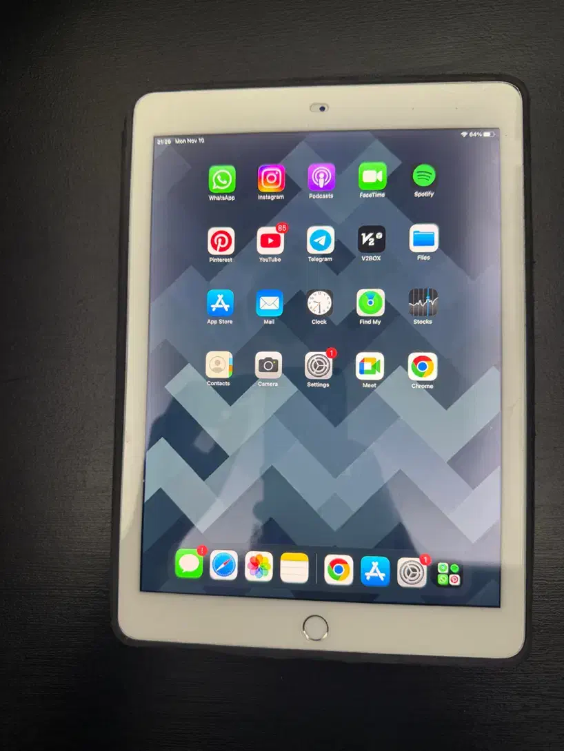 آیپد ایر۲ سیمکارت خور|تبلت|تهران, فلسطین (میدان انقلاب)|دیوار