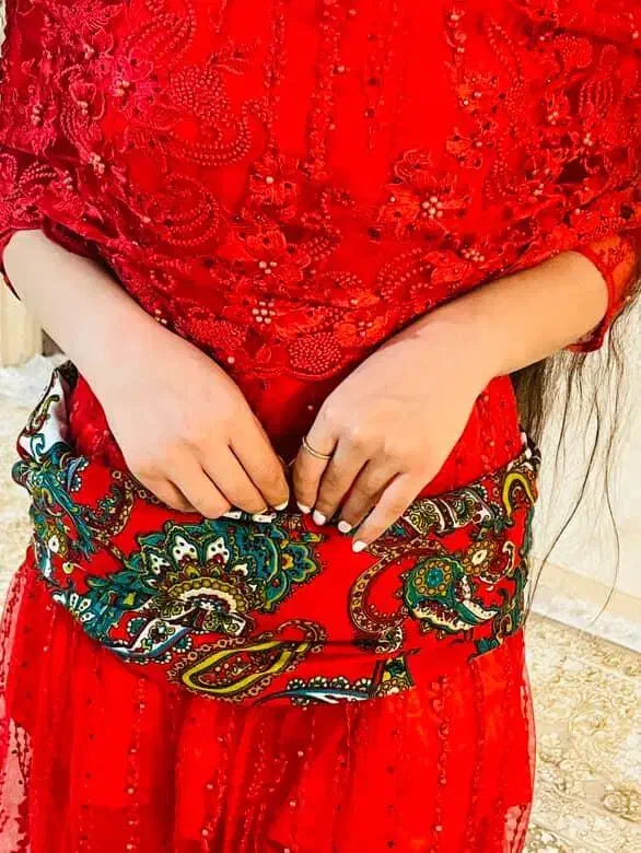 لباس کردی|لباس|کنگاور, |دیوار