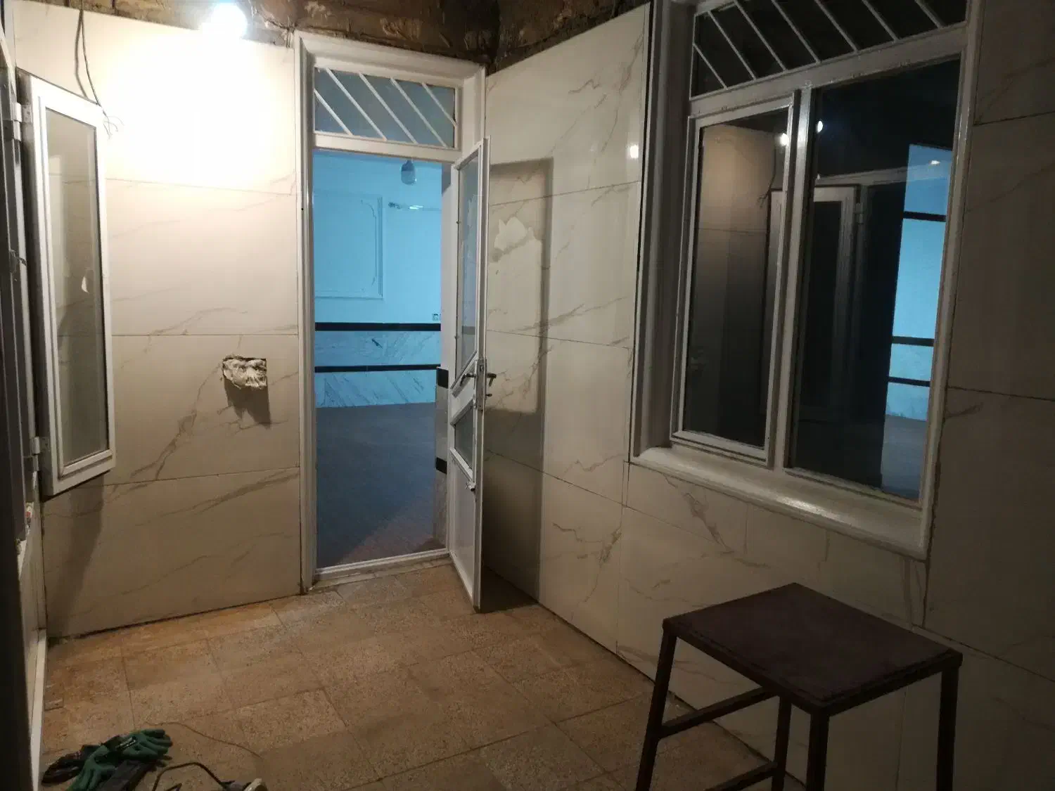 کاشی کاری و نما کاری و تعمیرات کارهای ساختمانی|خدمات پیشه و مهارت|قروه, |دیوار