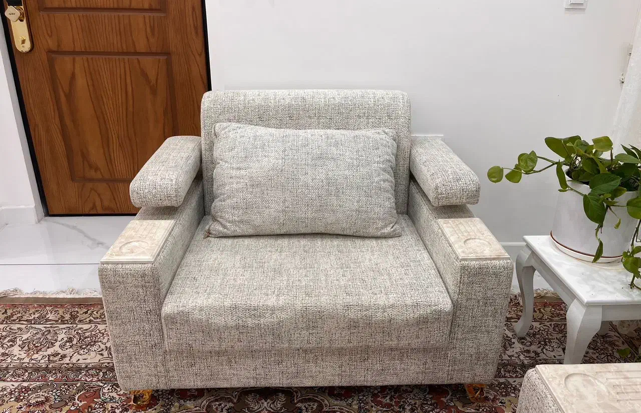 مبل تخت شو|مبلمان خانگی و میز عسلی|یزد, |دیوار